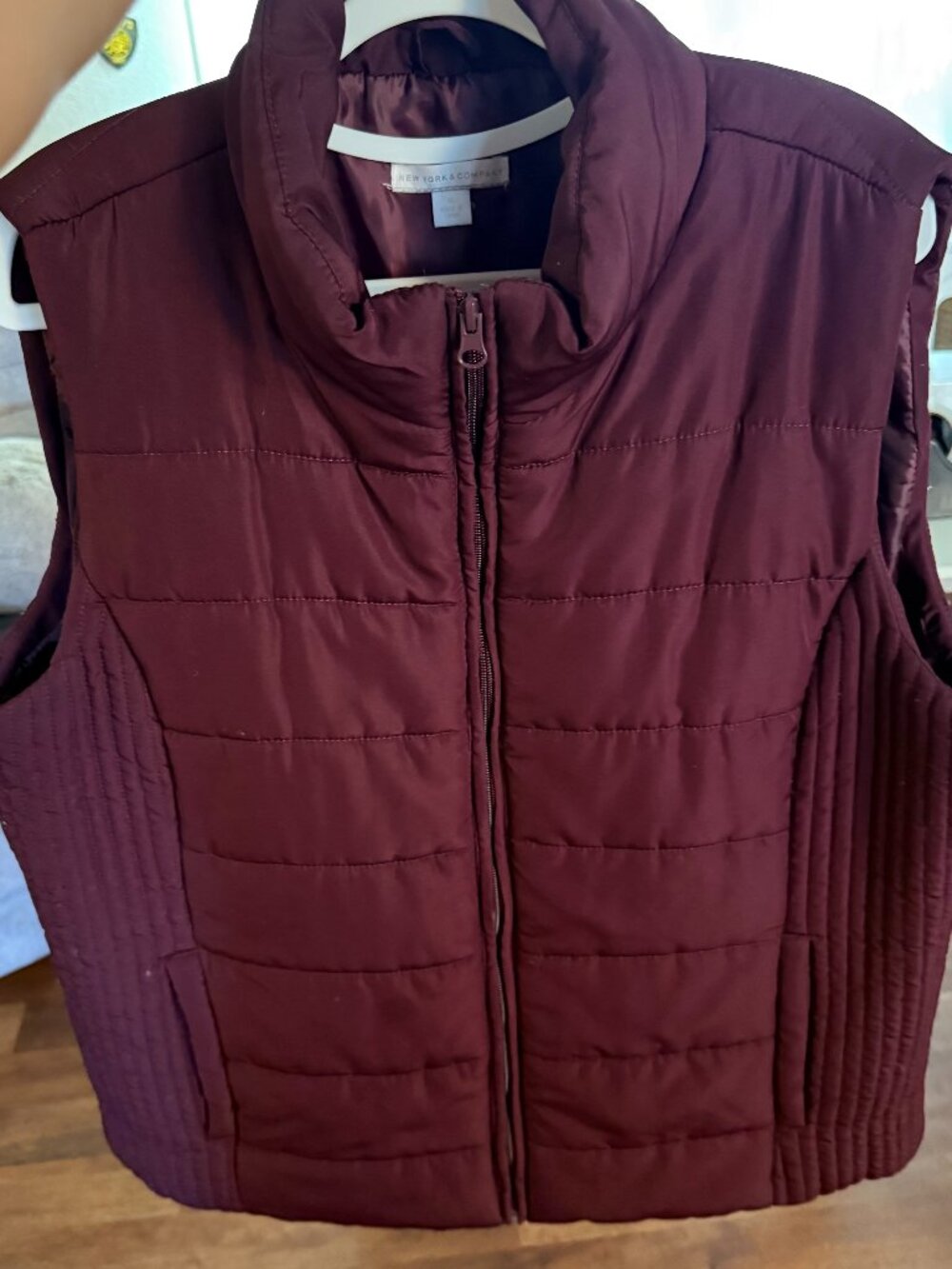 New York & Company Burgundy Quilted Puffer Vest Size XL